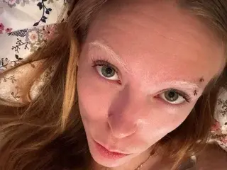 ImgoingtoCumlaude  live sex cam