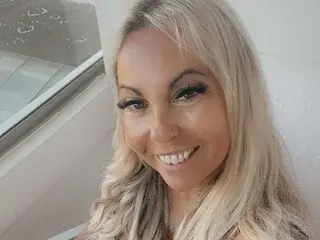 AnnaXOX_MarkXOX  live sex cam