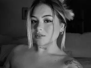 Ela_Curvy  live sex cam