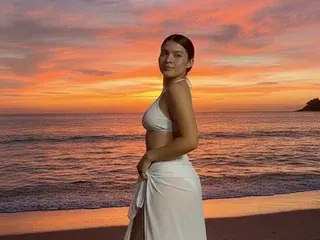 IvannaMoore  live sex cam