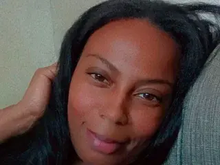 Kattybombxx  live sex cam