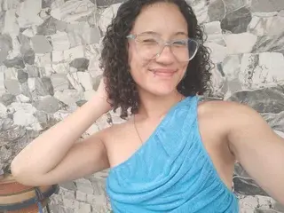 Miss22mia  live sex cam