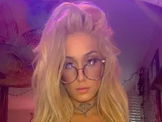 GemmyHidden  live sex cam