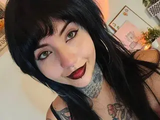 Whitekatze  live sex cam
