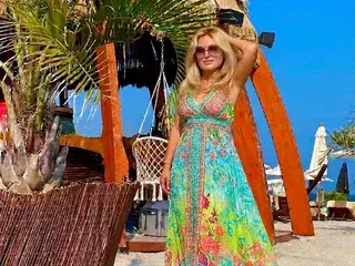 MarilynBrooke  live sex cam