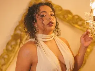 MemphisWilliams  live sex cam
