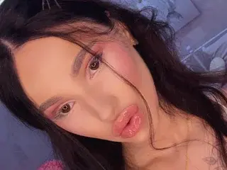 SaschaBloom  live sex cam