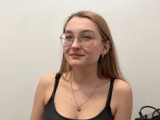Sophie18Lux  live sex cam