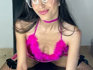 Milapetite  live sex cam