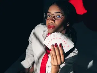 BrizzaHolguin  live sex cam