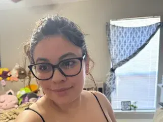 NellieSevyn  live sex cam