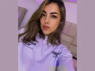 SccarlettLoveyes  live sex cam