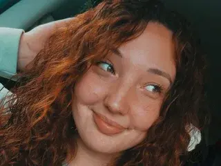 SweetSummerNextDoor  live sex cam