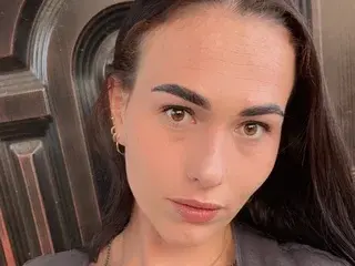AlexandraBeauty  live sex cam
