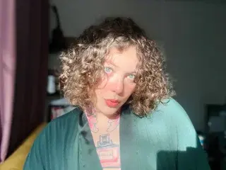 Antonellaaastonnee  live sex cam
