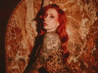 Lunaxluck  live sex cam