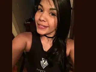 NicoleeSweett  live sex cam