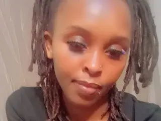 Sassy53  live sex cam