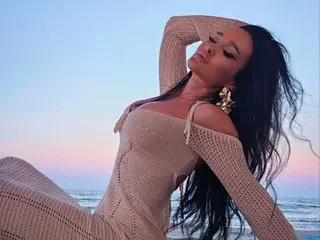 Amoraluxee  live sex cam