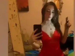 Chloestripxxx  live sex cam