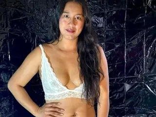 IvonneSkarielRs  live sex cam