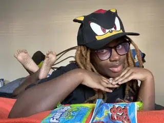 MasterTrixie  live sex cam