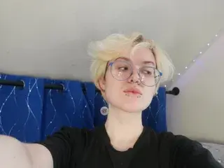 Sparklingwater  live sex cam