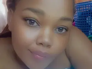 Hotquin  live sex cam