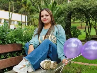 VictoriiaCherry  live sex cam