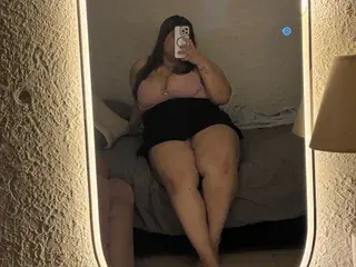 Ailynrouss  live sex cam