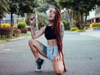 Gaby_Moon  live sex cam