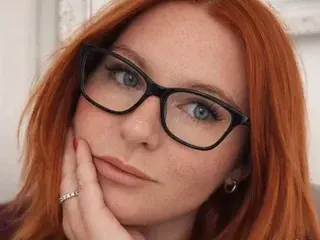Missredsxxx  live sex cam