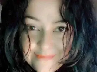 Cristalvonne  live sex cam