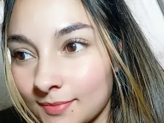 ElizabethWhiite  live sex cam