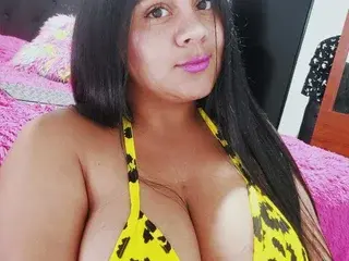 BellaaRosee18  live sex cam