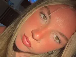 TheSummerSpark  live sex cam