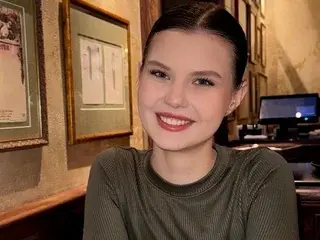 AdrianaMystic  live sex cam