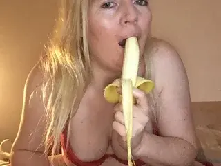 English_Rose_xxx  live sex cam