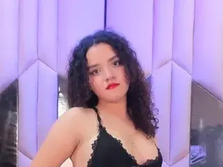 LilyMonroe21  live sex cam