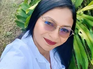 VictoriaaBailey  live sex cam