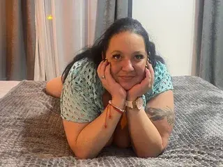 BBWBlackDevon  live sex cam