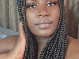 Browny27  live sex cam