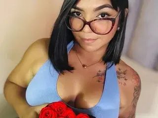 LunnaNoir  live sex cam