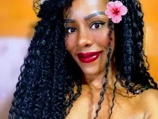 SelenaLove99  live sex cam