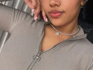 SkyLoren  live sex cam