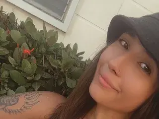 Dddasani  live sex cam