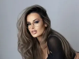 AshyHeavenn  live sex cam