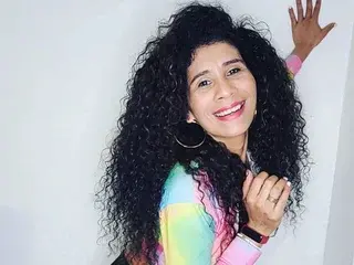 Harley_quinnz  live sex cam