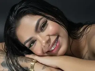 LunaFever69  live sex cam