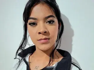 Miarooux  live sex cam